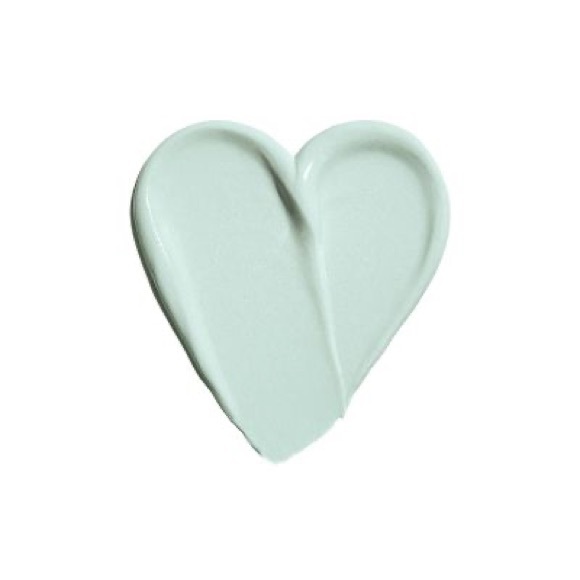 DRAGUN BEAUTY DragunFire® Color Corrector in Green💚 - Picture 3 of 3